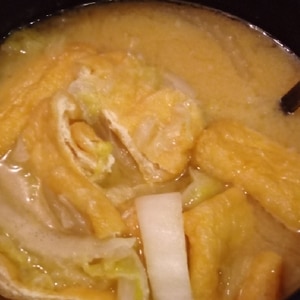 簡単美味しい 白菜と油揚げの味噌汁！